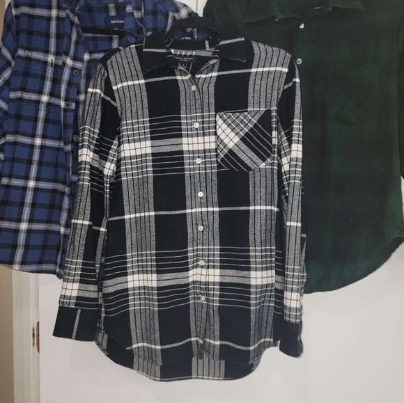3 Flannels - Picture 2 of 3
